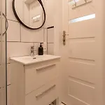 Lägenhet Unitapartament Short Rent In By Metro Station Rondo Onz With 3bedrooms 22