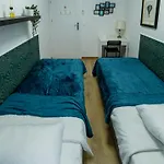 Unitapartament Short Rent In By Metro Station Rondo Onz With 3bedrooms 22