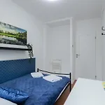 Lägenhet Unitapartament Short Rent In By Metro Station Rondo Onz With 3bedrooms 22 Warszawa