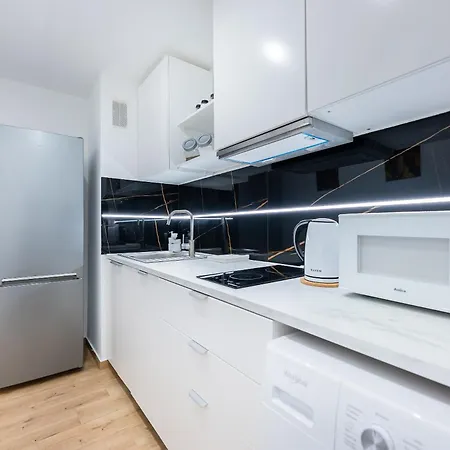 Unitapartament Short Rent In By Metro Station Rondo Onz With 3bedrooms 22 Apartment Warsaw