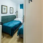 Unitapartament Short Rent In By Metro Station Rondo Onz With 3bedrooms 22