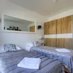 Unitapartament Short Rent In By Metro Station Rondo Onz With 3bedrooms 22 *