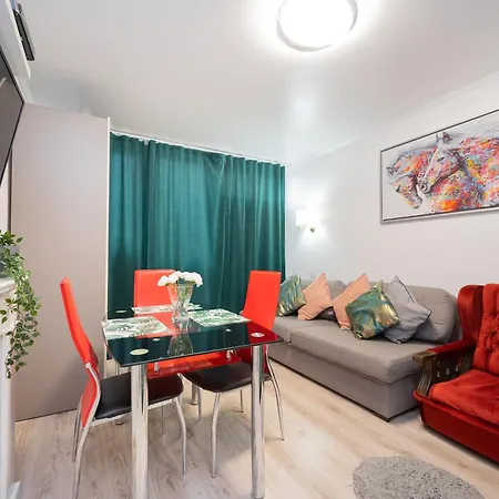 Unitapartament Short Rent In By Metro Station Rondo Onz With 3bedrooms 22 Apartamento Varsóvia