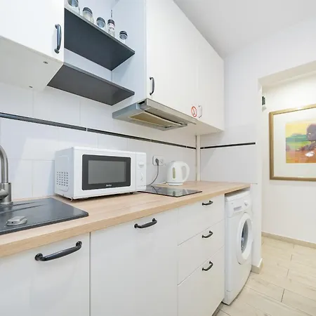 Unitapartament Short Rent In By Metro Station Rondo Onz With 3bedrooms 22 * Warszawa