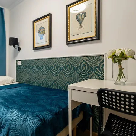 Unitapartament Short Rent In By Metro Station Rondo Onz With 3bedrooms 22 * Warszawa