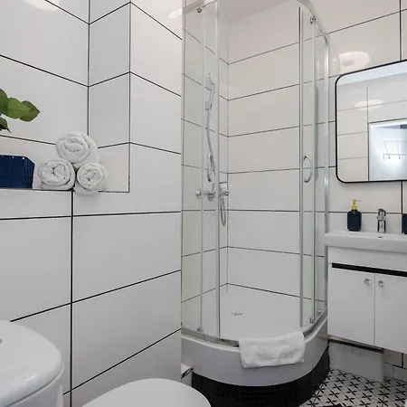 Unitapartament Short Rent In By Metro Station Rondo Onz With 3bedrooms 22 Apartamento *