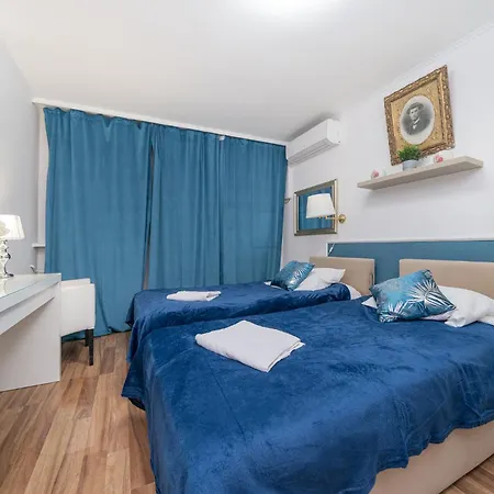 Apartment Unitapartament Short Rent In By Metro Station Rondo Onz With 3bedrooms 22 *