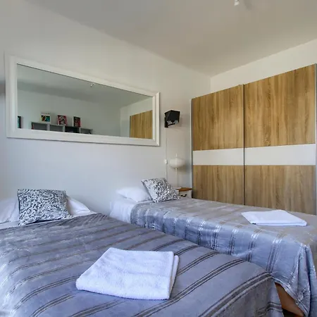 Unitapartament Short Rent In By Metro Station Rondo Onz With 3bedrooms 22 *