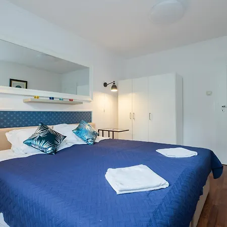 Unitapartament Short Rent In By Metro Station Rondo Onz With 3bedrooms 22 Warsaw