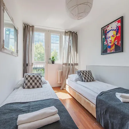 Unitapartament Short Rent In By Metro Station Rondo Onz With 3bedrooms 22 *