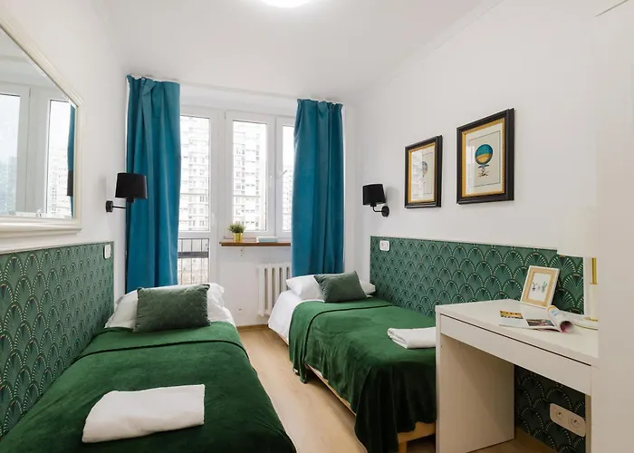 Apartment Unitapartament Short Rent In By Metro Station Rondo Onz With 3bedrooms 22 Warsaw