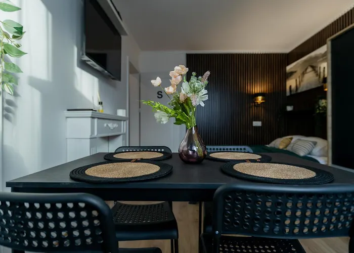 Apartment Unitapartament Short Rent In By Metro Station Rondo Onz With 3bedrooms 22