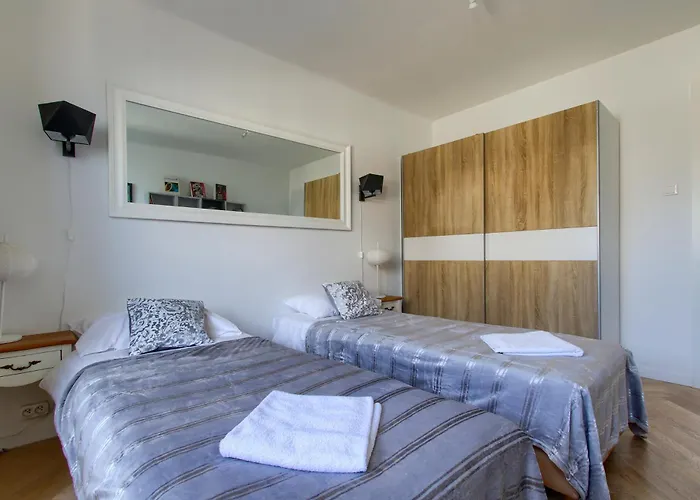 Unitapartament Short Rent In By Metro Station Rondo Onz With 3bedrooms 22 *