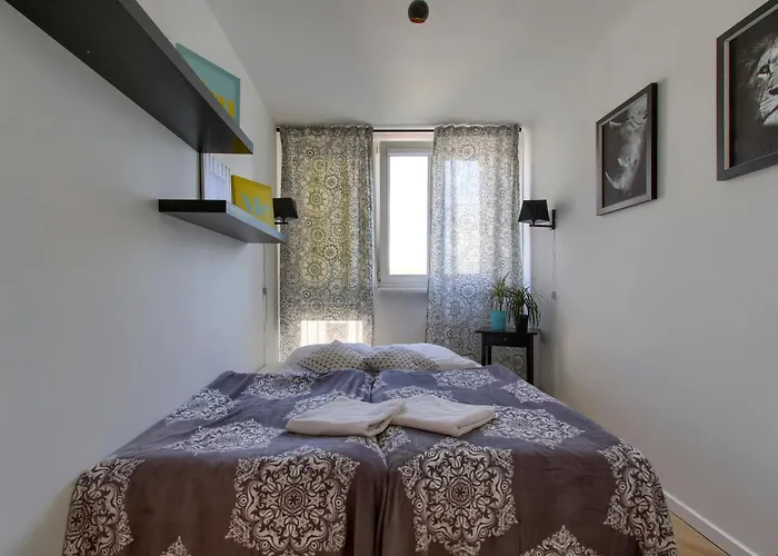 Unitapartament Short Rent In By Metro Station Rondo Onz With 3bedrooms 22 Apartment *