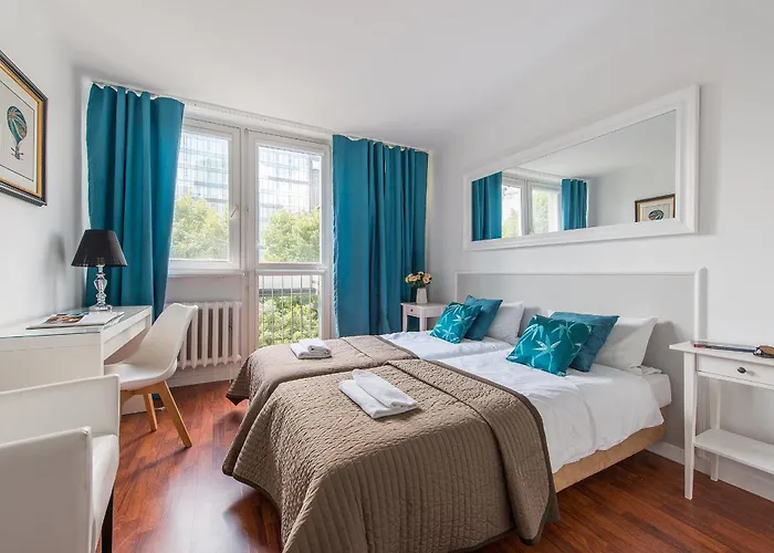 Apartment Unitapartament Short Rent In By Metro Station Rondo Onz With 3bedrooms 22 Warsaw