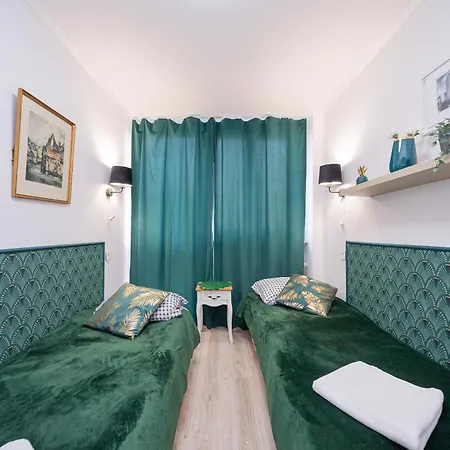 Unitapartament Short Rent In By Metro Station Rondo Onz With 3bedrooms 22 * Warszawa