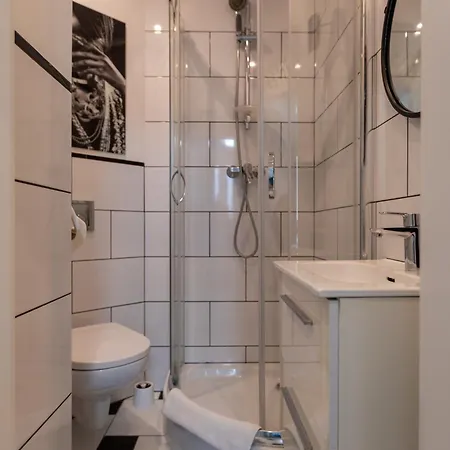 Unitapartament Short Rent In By Metro Station Rondo Onz With 3bedrooms 22 Lejlighed Warszawa