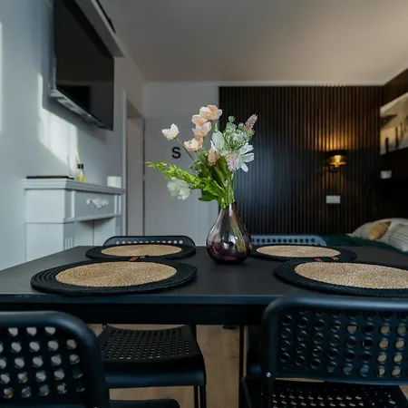 Lägenhet Unitapartament Short Rent In By Metro Station Rondo Onz With 3bedrooms 22