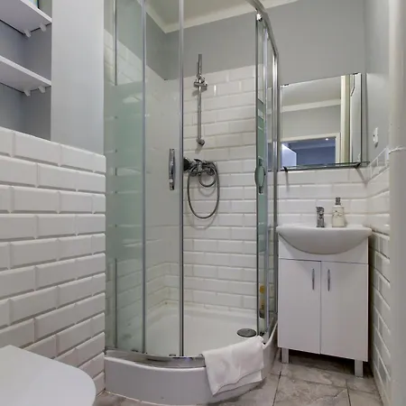 Unitapartament Short Rent In By Metro Station Rondo Onz With 3bedrooms 22 Warsaw
