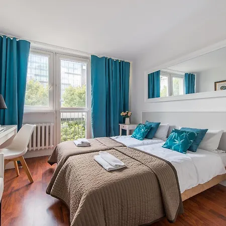 Apartment Unitapartament Short Rent In By Metro Station Rondo Onz With 3bedrooms 22 Warsaw